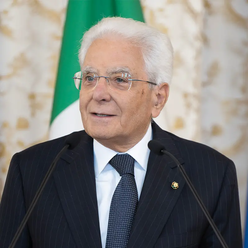 Mattarella: «L’intelligenza artificiale è una leva strategica, ma può minacciare la democrazia»