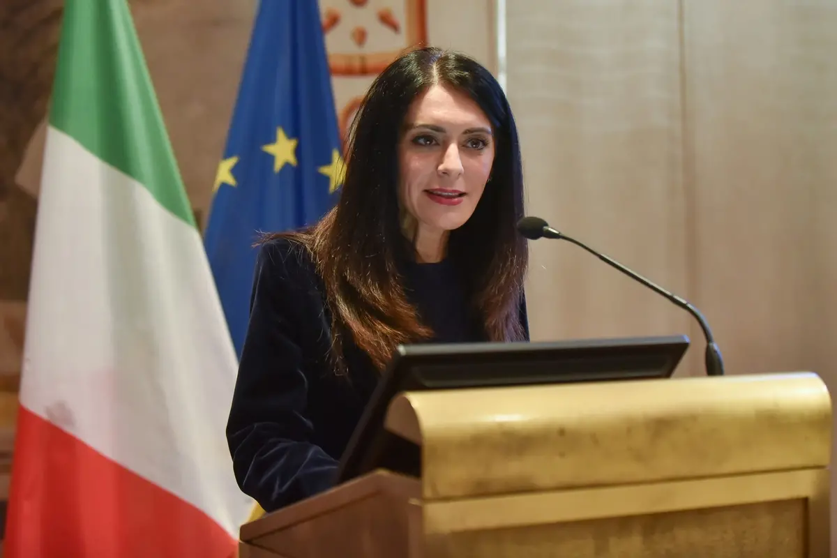 IMAGOECONOMICA , IMAGOECONOMICA