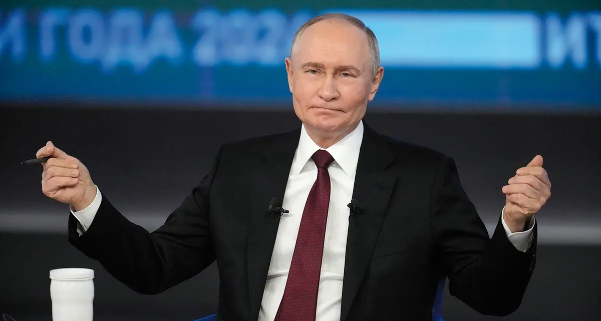 Putin esclude Biden dagli auguri di Capodanno. Un ucraino: «Il 2024 tragedia politica per Zelensky»