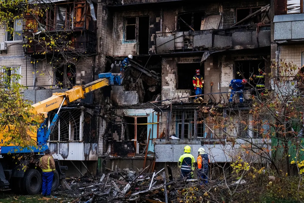 Attacco con droni russo a Kiev Ucraina , APN