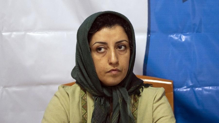 Iran, arrestata l’attivista premio Nobel Narges Mohammadi
