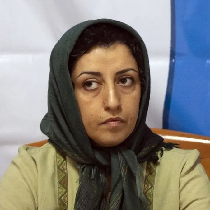 Iran, arrestata l’attivista premio Nobel Narges Mohammadi