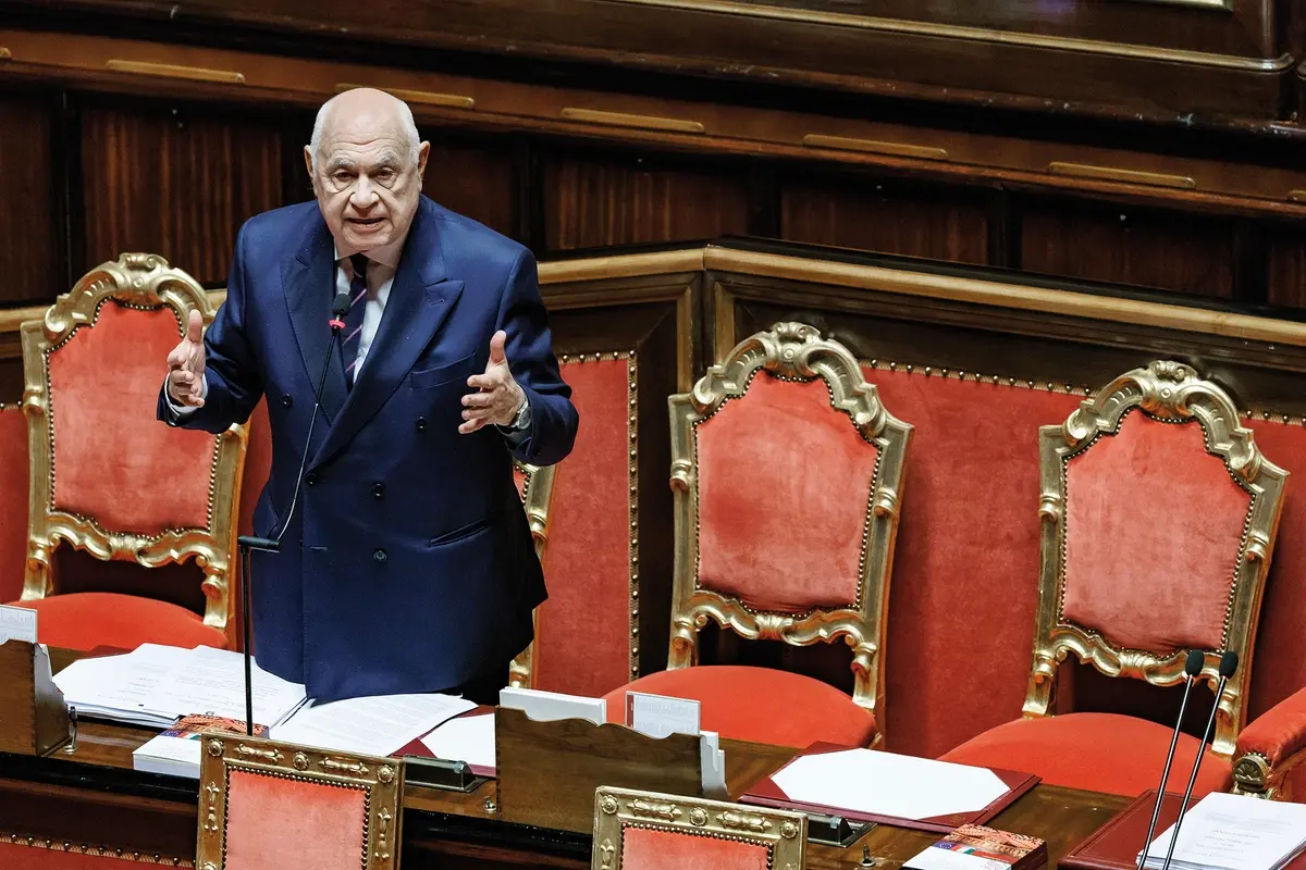 Il ministro della Giustizia Carlo Nordio durante il Question time al Senato, Roma, Gioved\\u00EC, 5 Dicembre 2024 (Foto Roberto Monaldo / LaPresse) Minister of Justice Carlo Nordio during Question Time at the Senate, Rome, Thursday, December 5, 2024 (Photo by Roberto Monaldo / LaPresse) , LAPRESSE