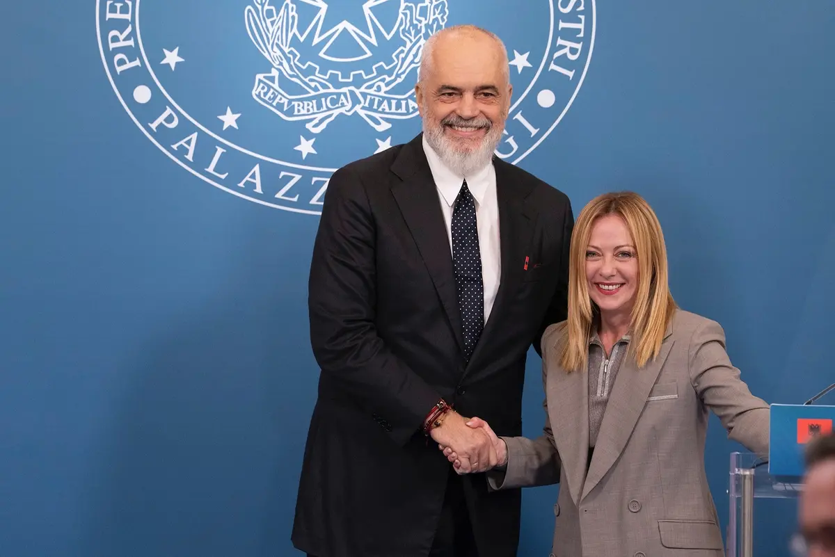 GIORGIA MELONI PRESIDENTE DEL CONSIGLIO EDI RAMA PRIMO MINISTRO ALBANESE , IMAGOECONOMICA