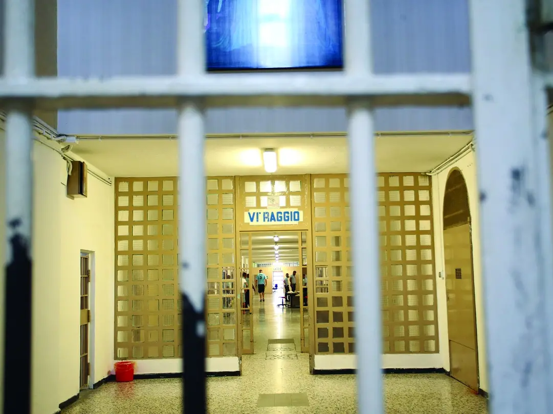 In cella anziché in comunità: un altro ragazzo muore suicida in carcere