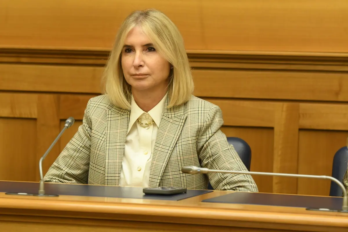 SUSANNA DONATELLA CAMPIONE SENATRICE , IMAGOECONOMICA