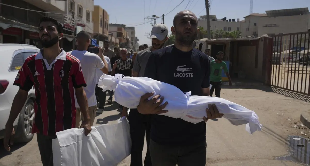 Ancora una strage a Gaza: almeno 80 morti. Al via anche un’indagine spagnola su Israele: tensione internazionale