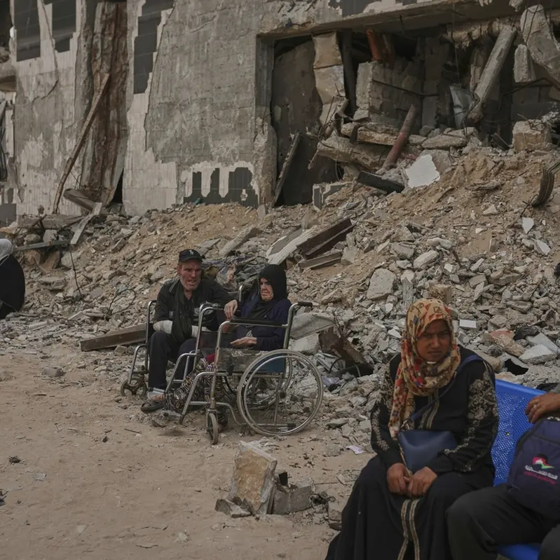 Gaza, nuova strage tra i civili. 24 morti, anche donne e bambini. La Germania: «Israele eviti la carestia»