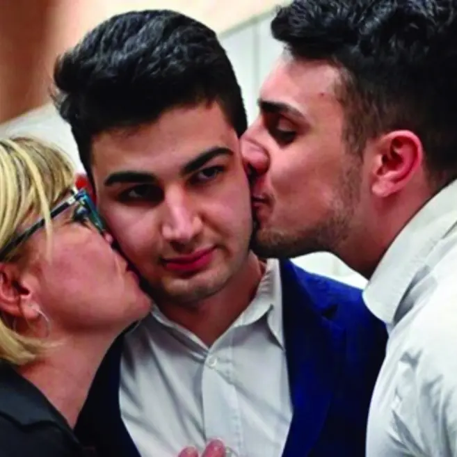 Uccise il padre violento per salvare la madre: finisce l’incubo di Alex