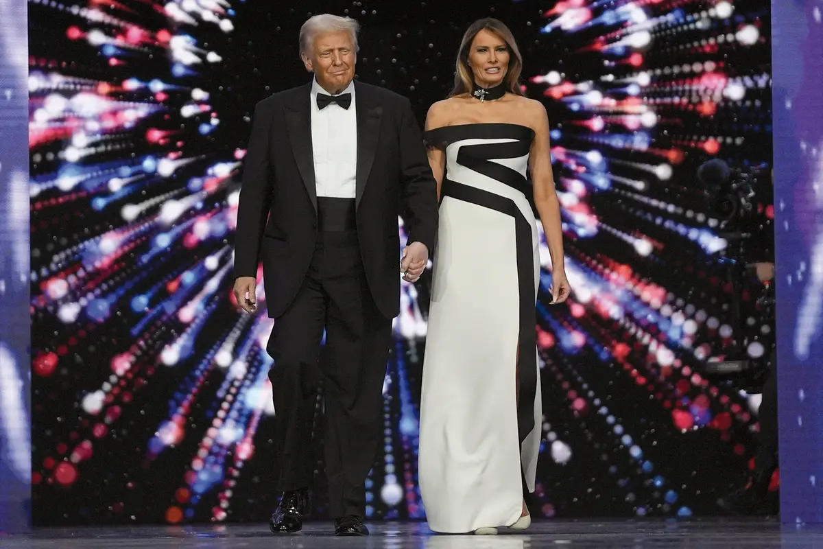 President Donald Trump and first lady Melania Trump arrive at the Liberty Ball, part of the 60th Presidential Inauguration, Monday, Jan. 20, 2025, in Washington. (AP Photo/Evan Vucci) Associated Press/LaPresse , APN
