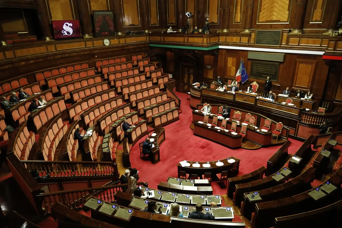 AULA DEL SENATO , IMAGOECONOMICA