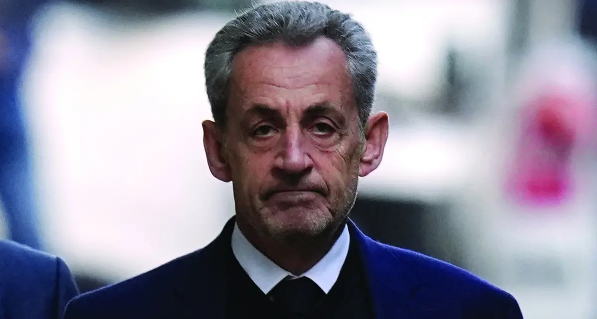 Il guardasigilli visita Sarkozy in prigione e scoppia la polemica. Ma è suo diritto