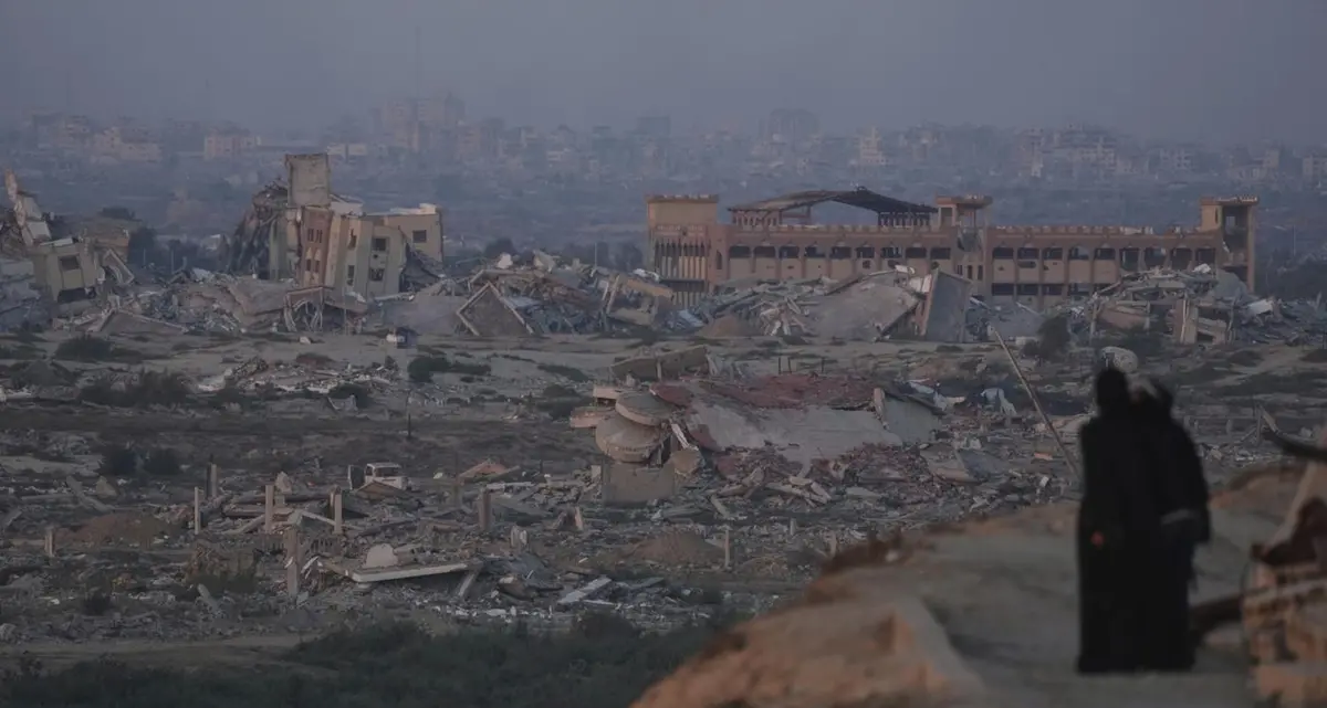 Strage a Gaza City, altri 19 morti: 7 sono bambini. Sale la tensione con l’Ue
