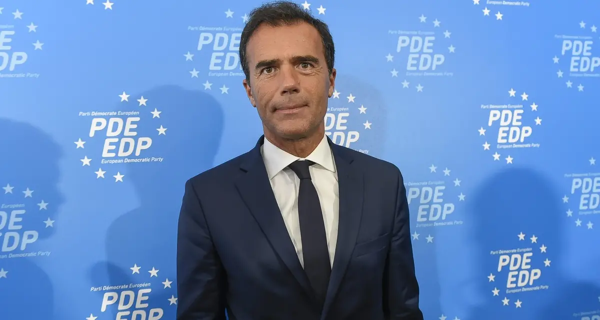 Sandro Gozi: «La premier ascolti il Colle, fare la guerra a Macron non serve»