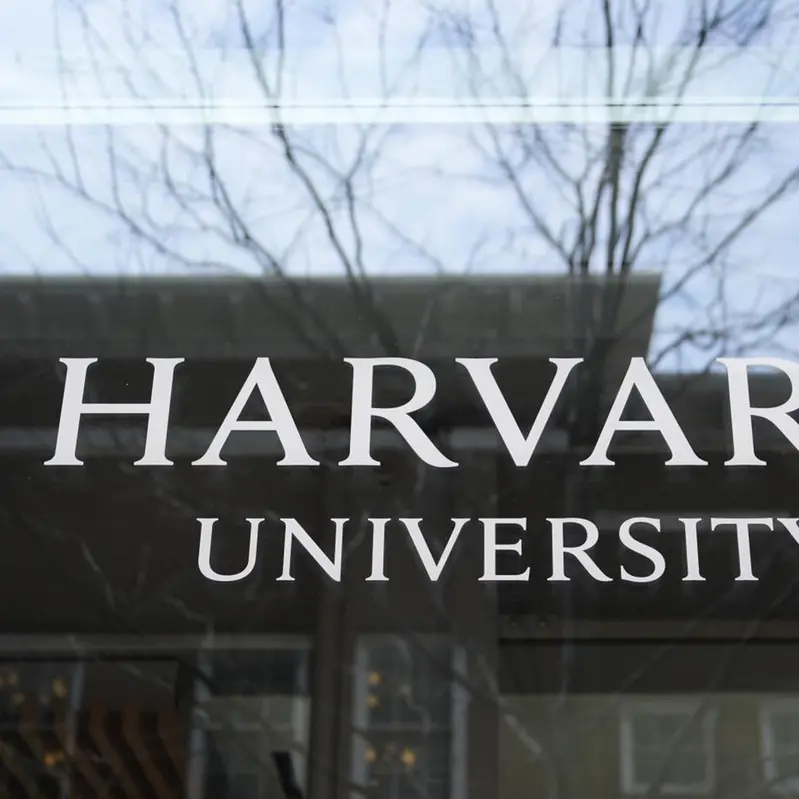 Harvard sfida Trump sui visti per gli studenti stranieri: sospesa la misura fino al 23 giugno
