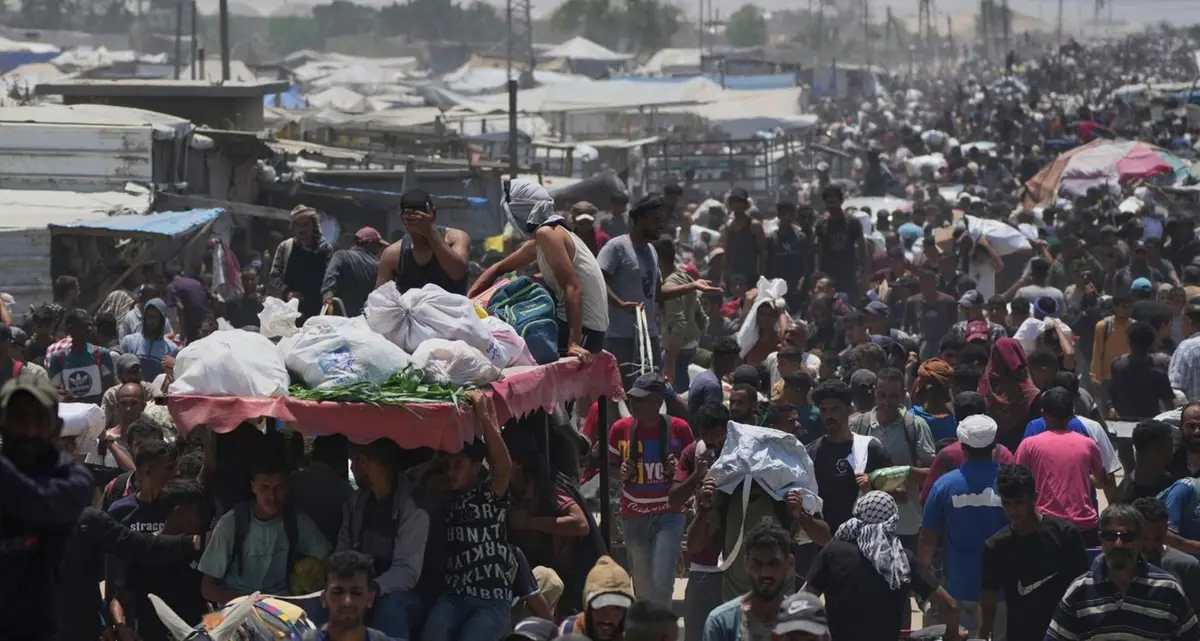 Spari sulla folla all’alba, 70 morti a Gaza: ancora una strage del cibo