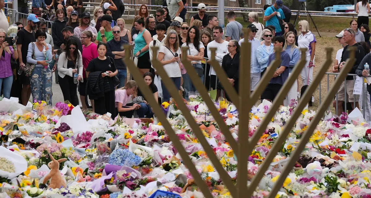 Israele chiede più controlli in Europa per Hanukkah dopo l’attacco in Australia