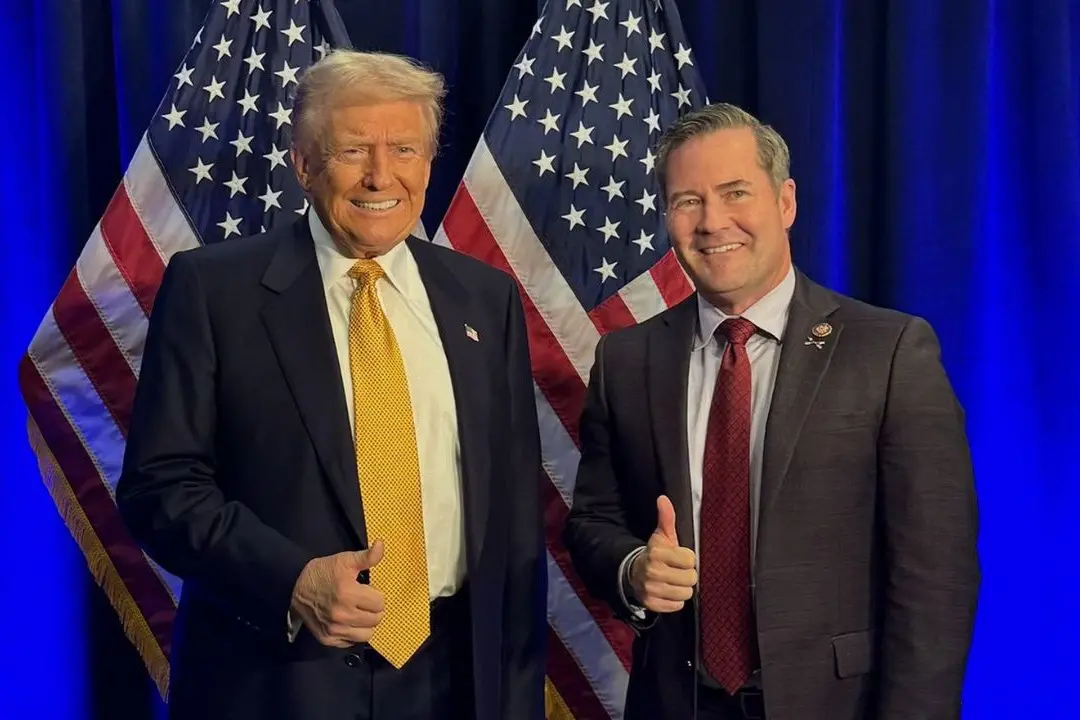 Waltz e Trump