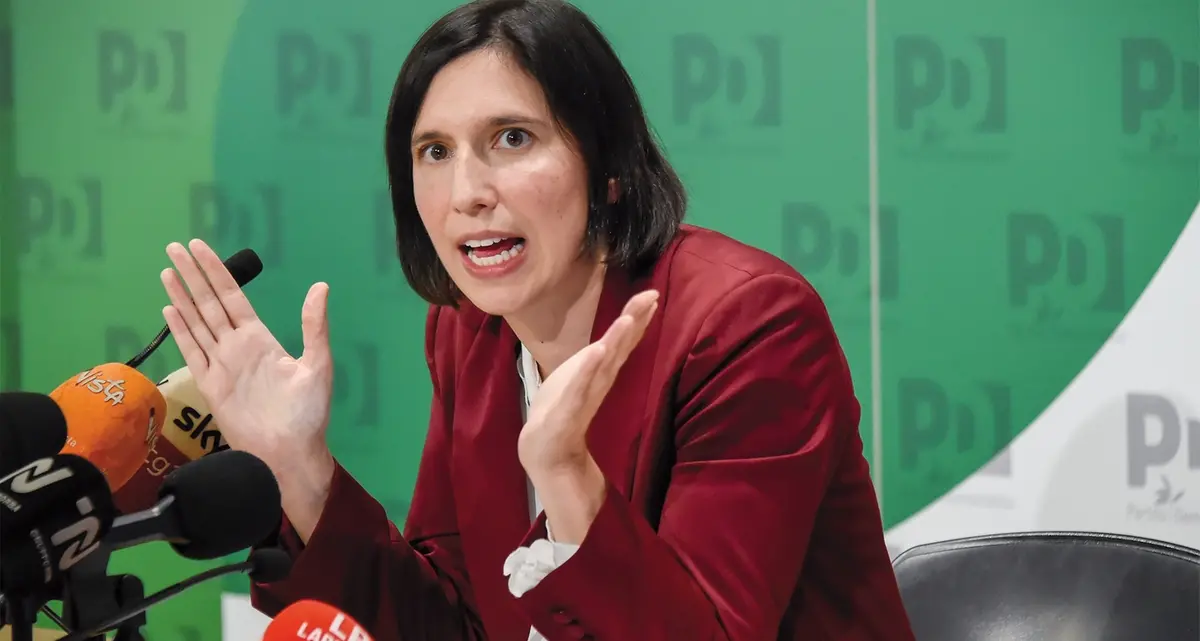 Ddl contro l’antisemitismo: Avs attacca i riformisti dem. E Picierno difende i firmatari: cosa dice il testo Delrio