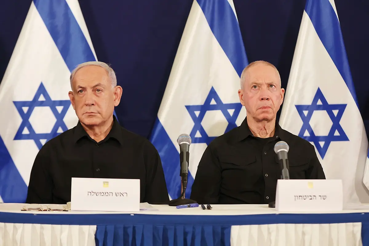FILE -Israeli Prime Minister Benjamin Netanyahu, left and Defense Minister Yoav Gallant attend a press conference in the Kirya military base in Tel Aviv, Israel, Oct. 28, 2023. (Abir Sultan/Pool Photo via AP, File) , AP