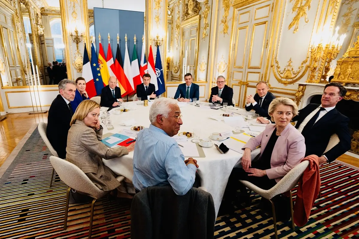 Il Presidente del Consiglio, Giorgia Meloni, partecipa alla Riunione informale su Ucraina e sicurezza a Parigi , UFFICIO STAMPA
