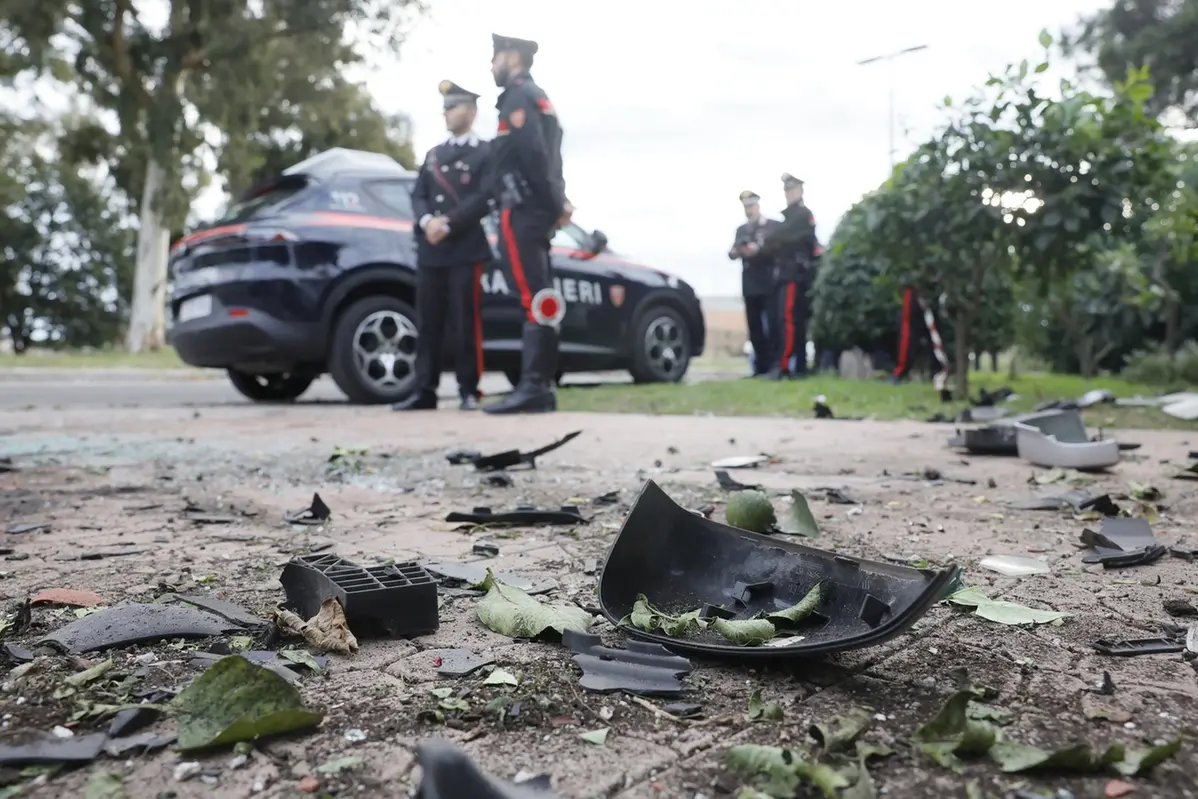 Attentato esplosivo davanti casa del giornalista di inchiesta Rai Sigfrido Ranucci , LAPRESSE
