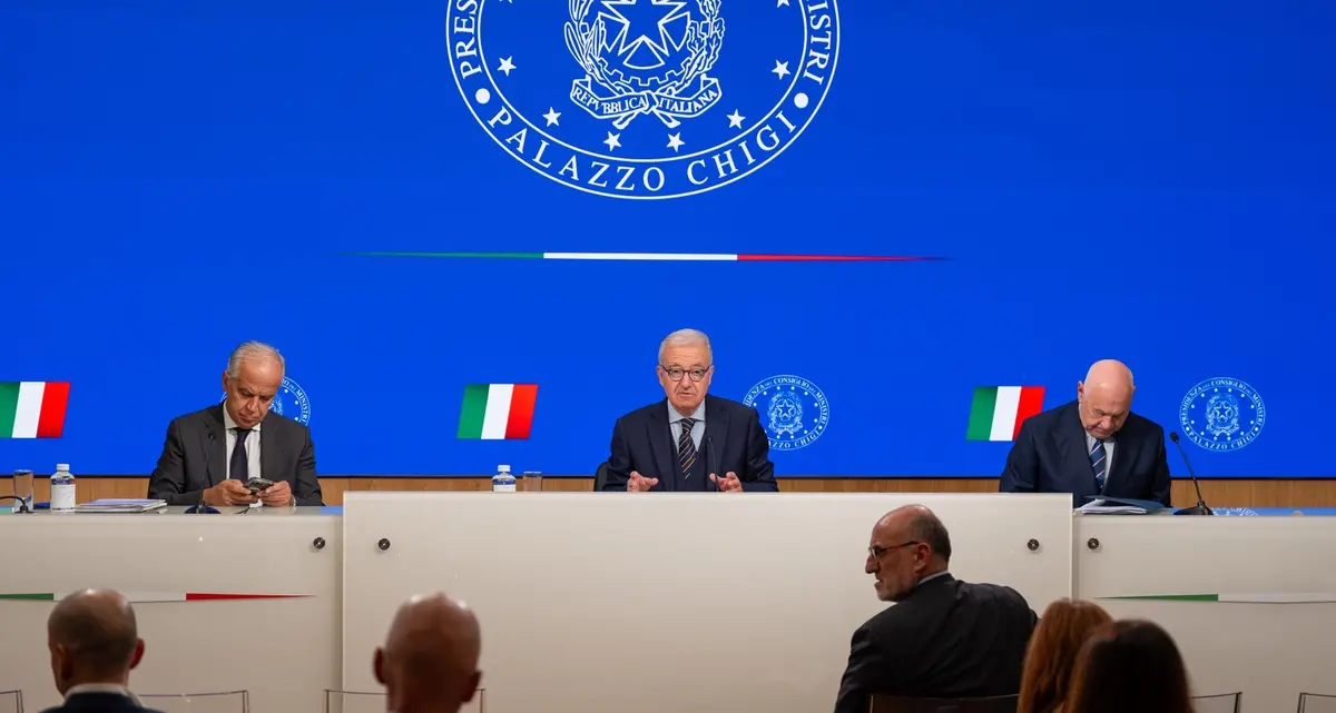 Autorizzazioni su Mantovano, Piantedosi e Nordio: via libera ai lavori
