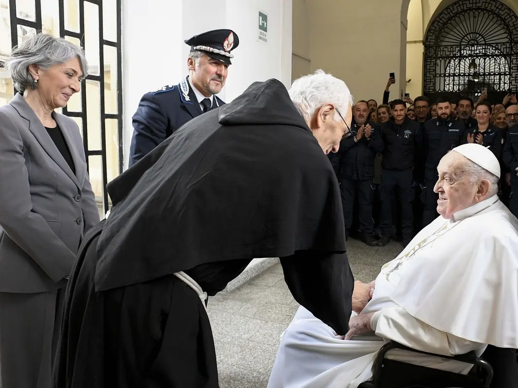 Papa Francesco e i detenuti, il ricordo di padre Vittorio Trani – FOTO
