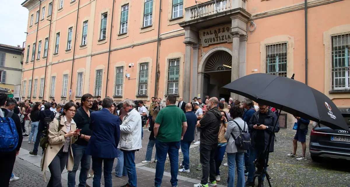 Garlasco, ora spunta l’impronta di Sempio accanto al cadavere di Chiara