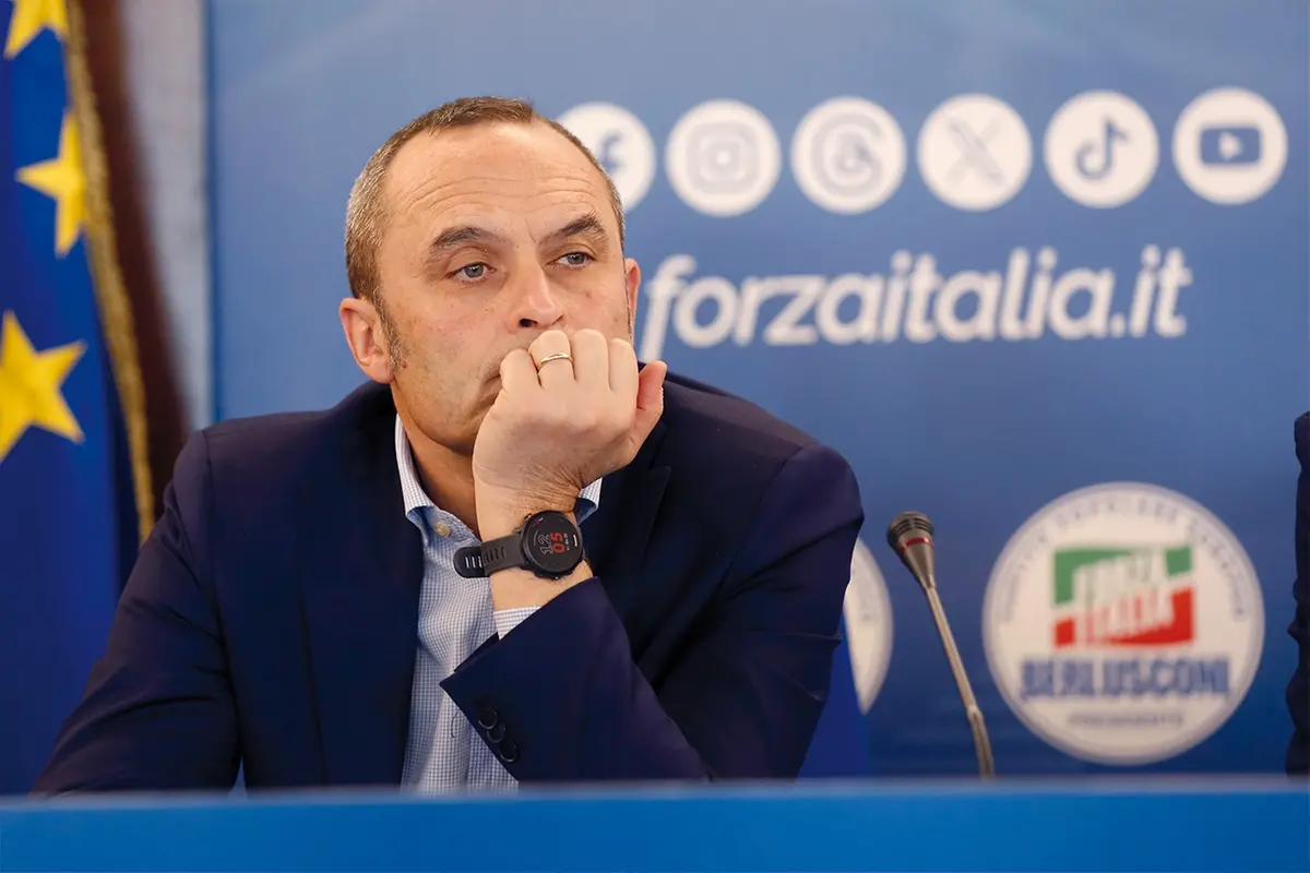 ENRICO COSTA POLITICO , IMAGOECONOMICA