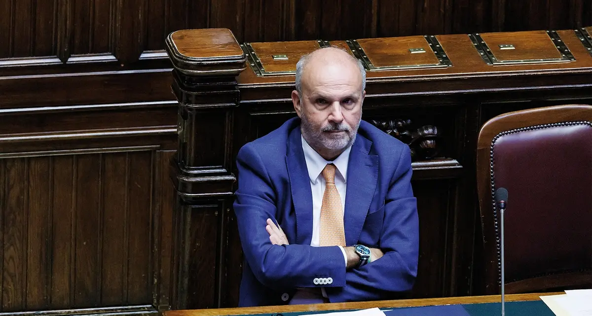 Scontro sui vaccini, altro botta e risposta tra Lega e Forza Italia