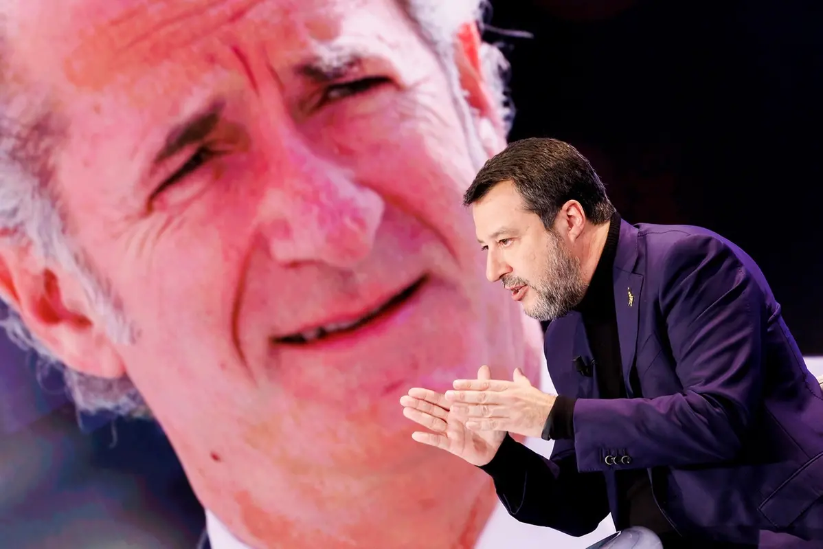 Zaia sullo sfondo, in studio a \"Porta a Porta\", Matteo Salvini , LAPRESSE