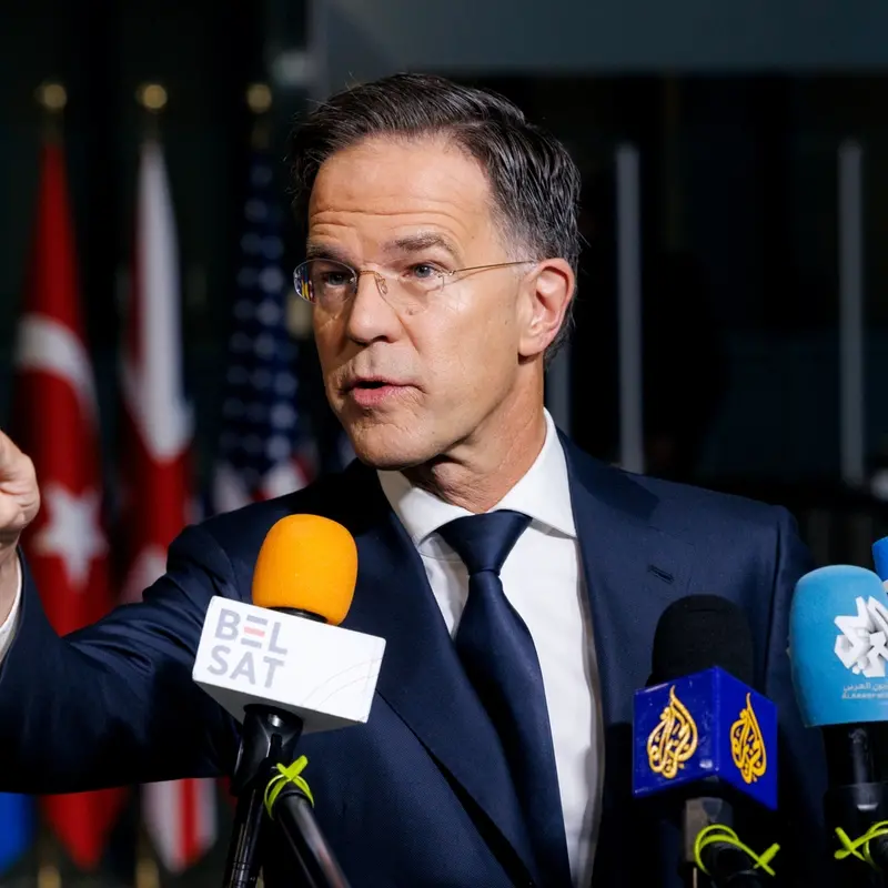 Difesa e droni, la Nato accelera: più fondi per l’Ucraina e scudo europeo contro le minacce aeree