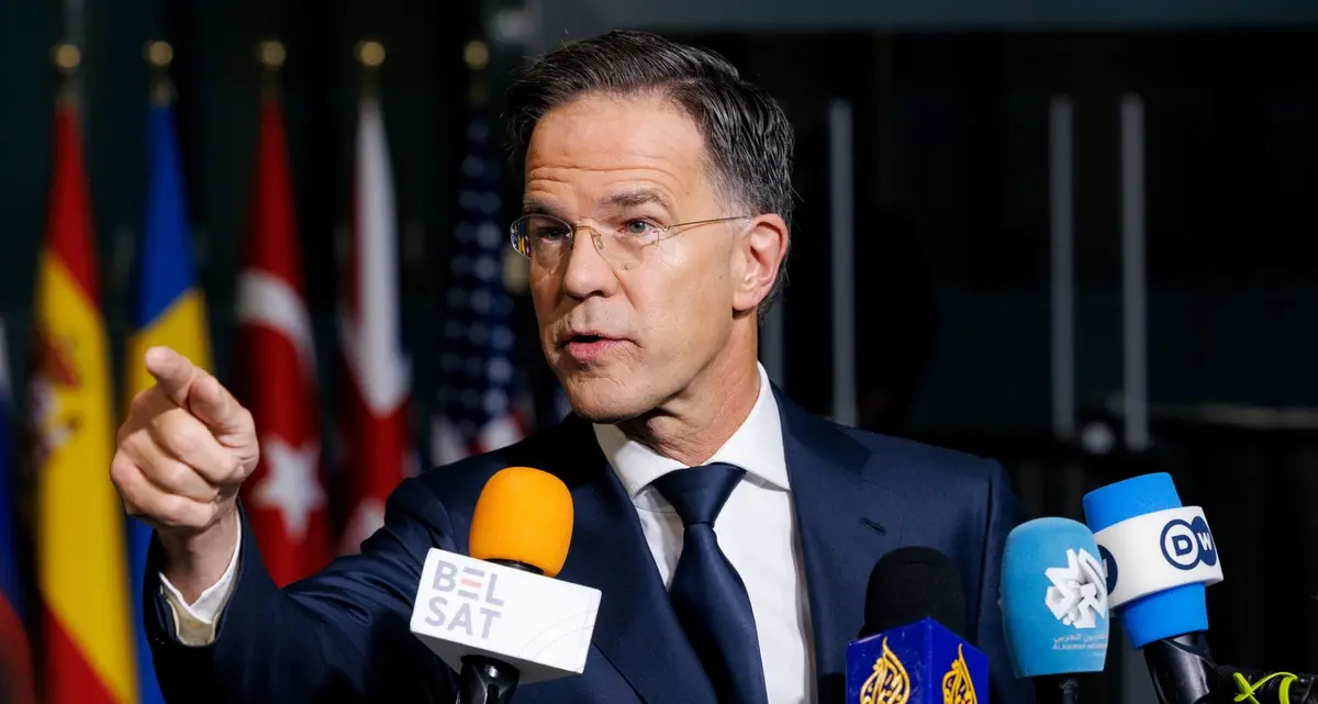 Difesa e droni, la Nato accelera: più fondi per l’Ucraina e scudo europeo contro le minacce aeree