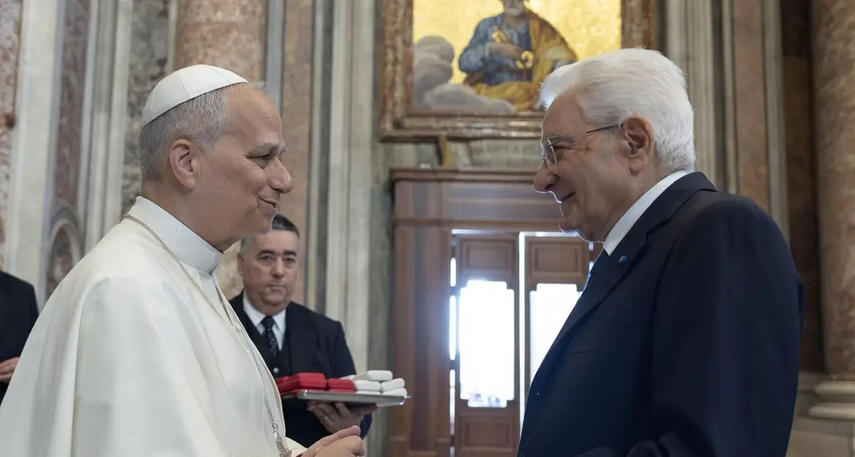 Leone XIV tra Vaticano e Quirinale: il Papa della pace in visita da Mattarella