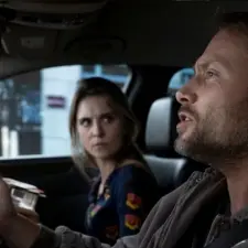 “About Luis”, il faro dell’innocenza nel dirupo della famiglia tradizionale