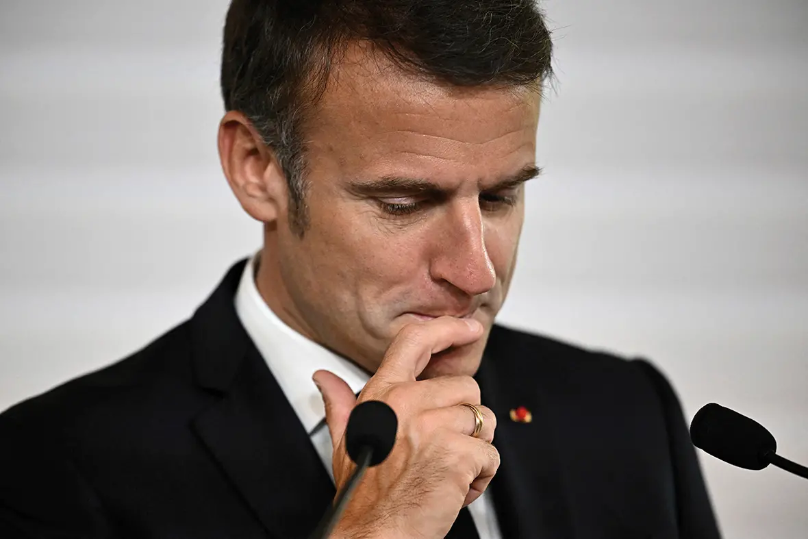 French President Emmanuel Macron reacts as he delivers his speech during the opening session of the the African Vaccine Manufacturing Accelerator conference, Thursday, June 20, 2024 in Paris. French President Emmanuel Macron is joining some African leaders to kick off a planned $1 billion project to accelerate the rollout of vaccines in Africa, after the coronavirus pandemic bared gaping inequalities in access to them. (Dylan Martinez/Pool via AP) Associated Press/LaPresse , APN