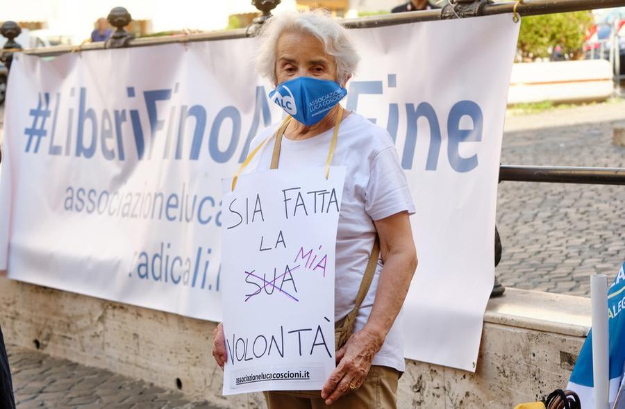 Liguria, 79enne malato muore in Svizzera dopo il no dell’Asl al suicidio assistito