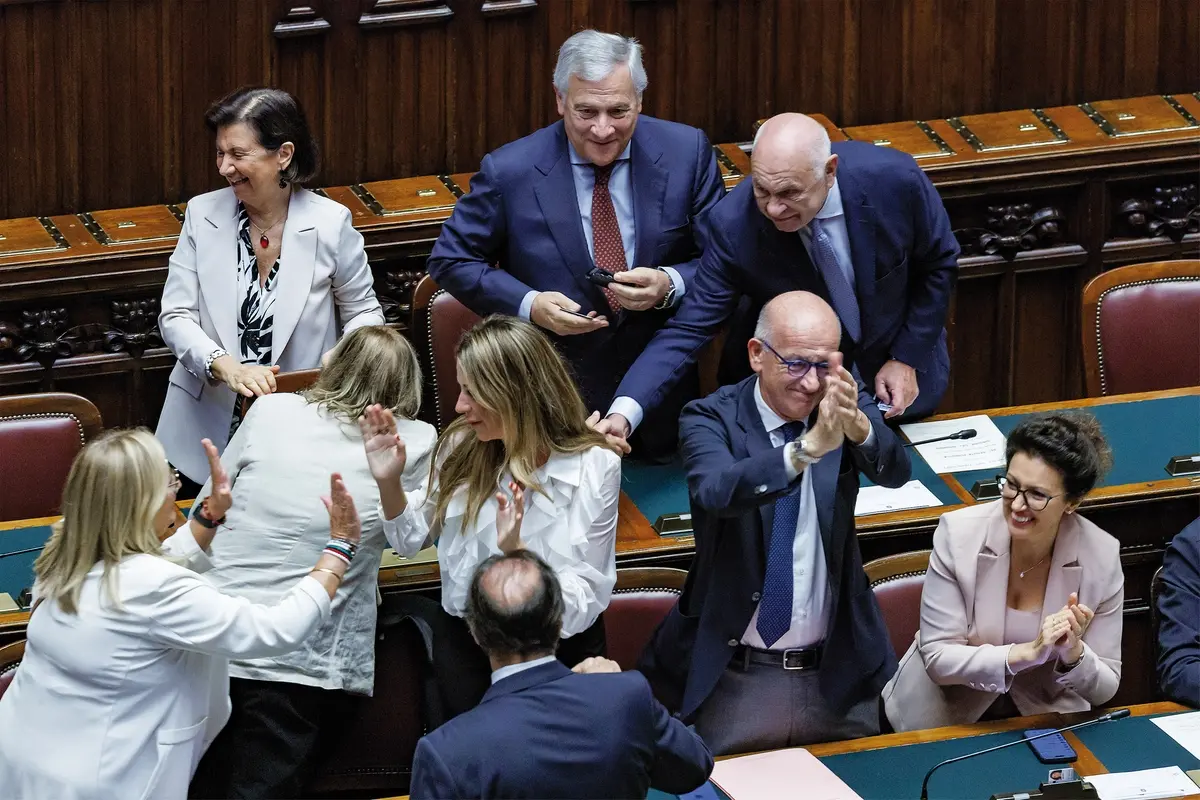 Il ministro degli Esteri Antonio Tajani e il ministro della Giustizia Carlo Nordio alla Camera dei deputati festeggiano dopo il voto finale sul ddl costituzionale \\u00D2Norme in materia di ordinamento giurisdizionale e di istituzione della Corte disciplinare\\u00D3, Roma, Gioved\\u201C 18 Settembre 2025 (Foto Roberto Monaldo / LaPresse) Foreign minister Antonio Tajani and Justice minister Carlo Nordio in the Chamber of deputies celebrate after the final vote on the constitutional bill relating to the judiciary system and the establishment of the Disciplinary Court, Rome, Thursday, September 18, 2025 (Photo by Roberto Monaldo / LaPresse) , LAPRESSE
