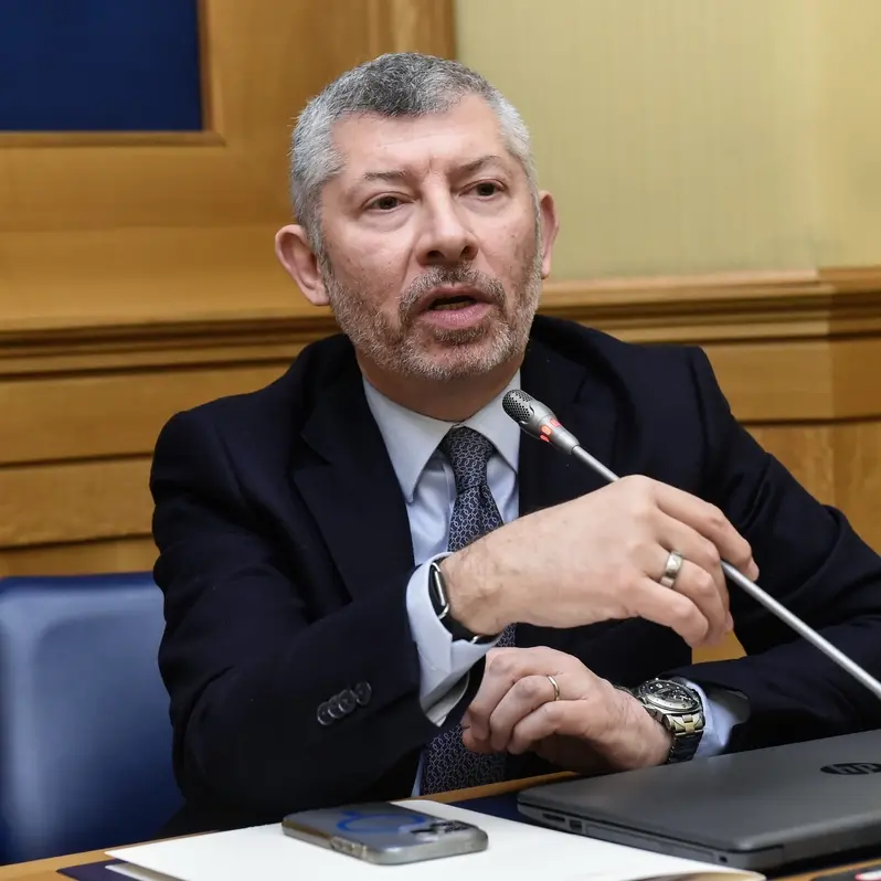 «Dagli ayatollah una minaccia esistenziale ma Meloni è assente e Tajani imbarazzante»