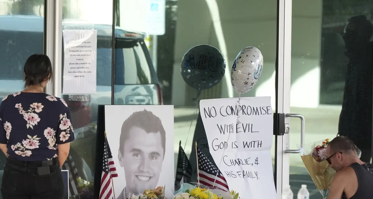 Charlie Kirk ucciso in un campus, rilasciati due sospetti assassini