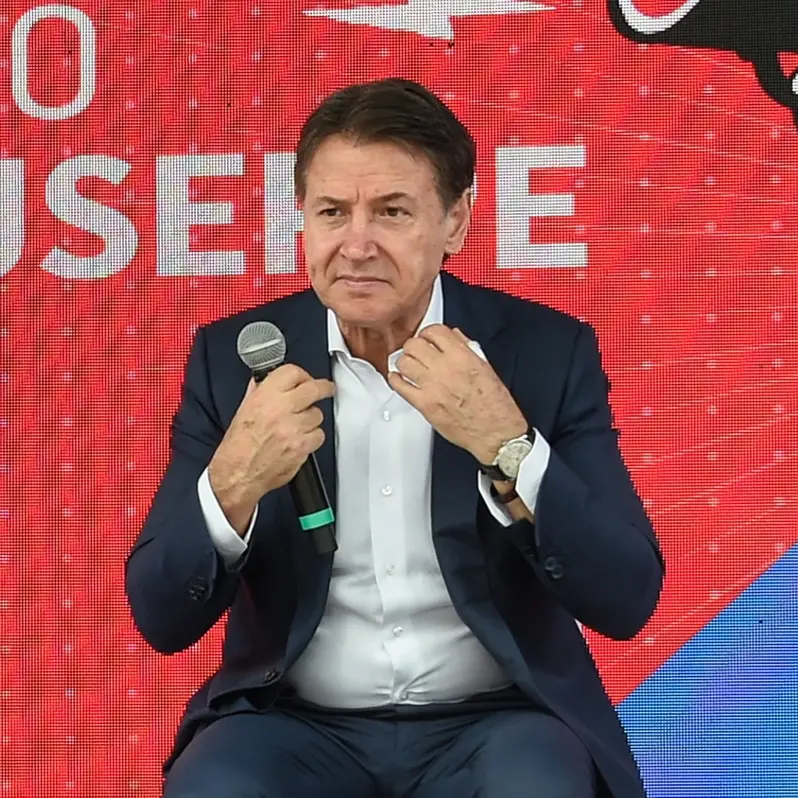 La “ scomparsa” di Grillo (e del suo Movimento) e la nuova legge elettorale che c’è ma non si vede