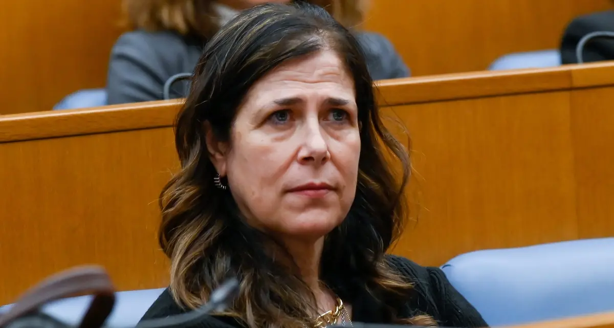 La Corte costituzionale: «Non spettava allo Stato disporre la decadenza di Alessandra Todde»