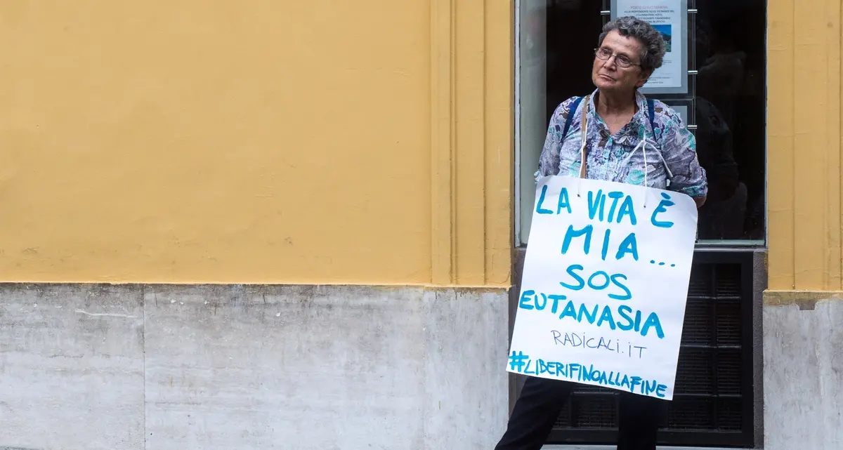 Uniti ma non troppo. Il nodo sanità pubblica divide il centrodestra anche sul fine vita