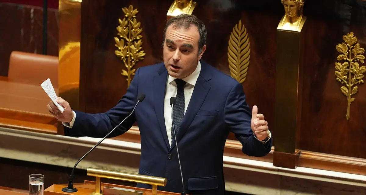 Francia, Lecornu è salvo: respinte le due mozioni di sfiducia