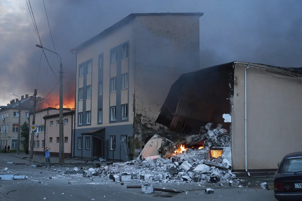 Pesanti raid russi su Kiev e Odessa , APN