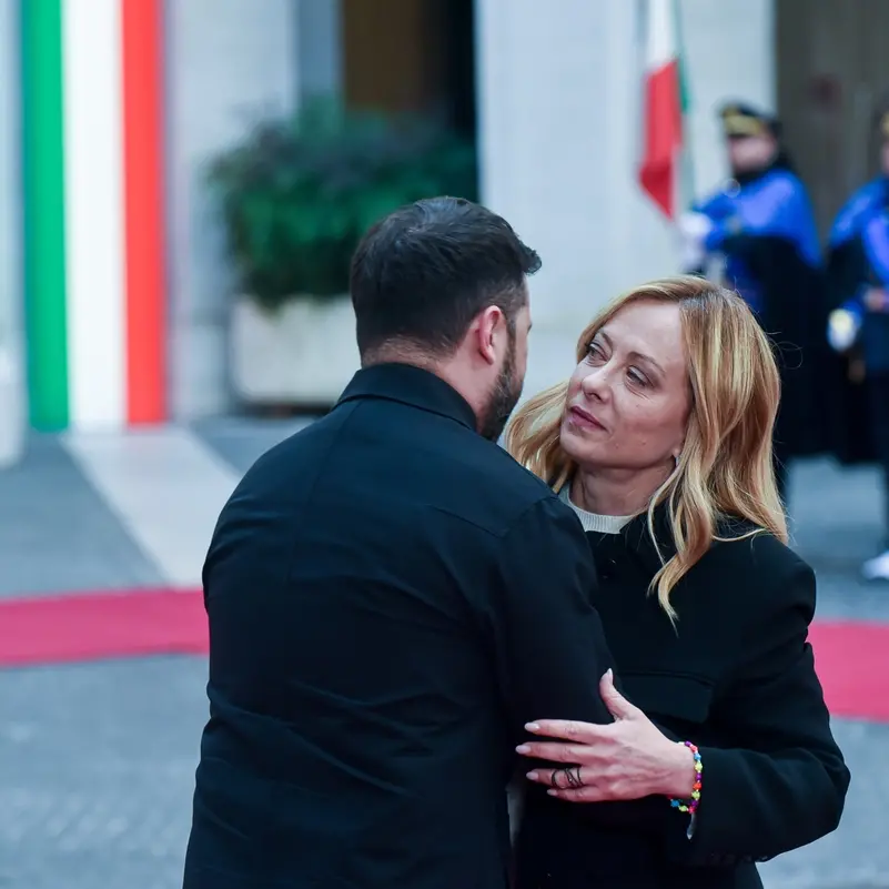 Ucraina, pressing Usa sul Donbass: Zelensky frena e chiama in causa il popolo