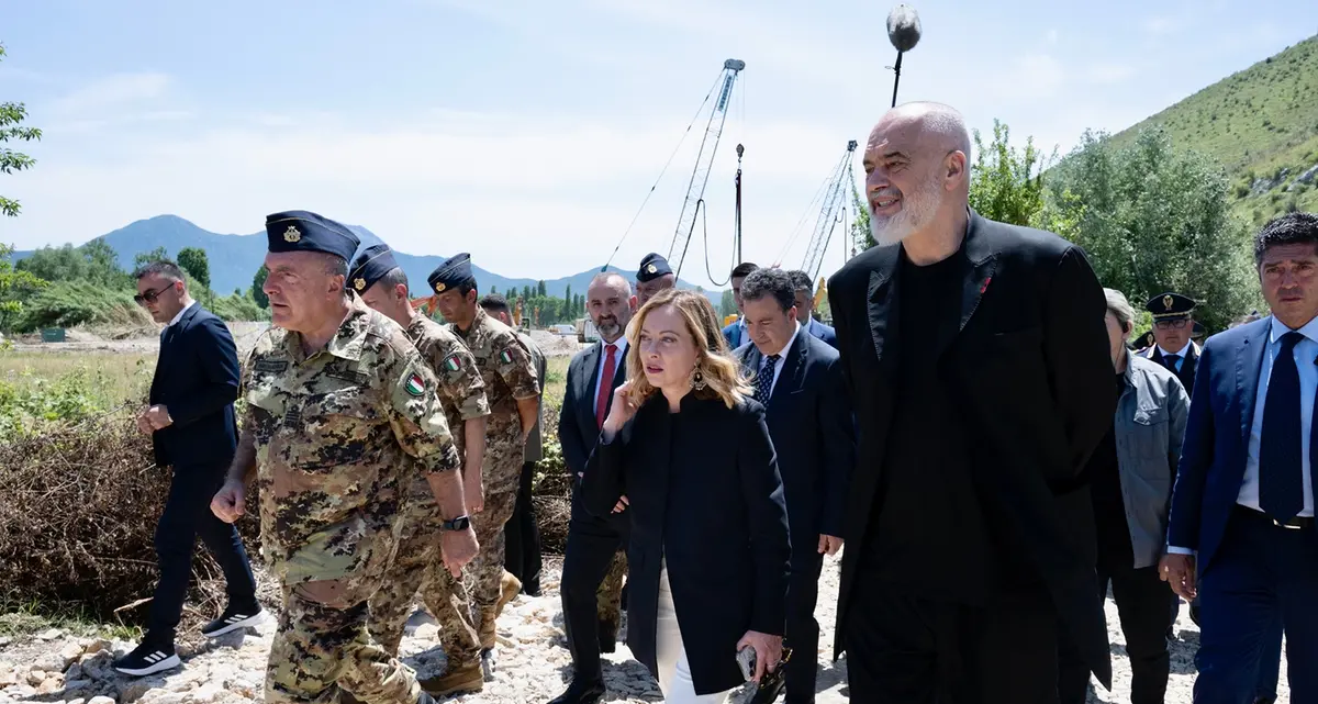 Meloni vola in Albania: sul tavolo Ucraina e rapporti tra Ue e Regno Unito