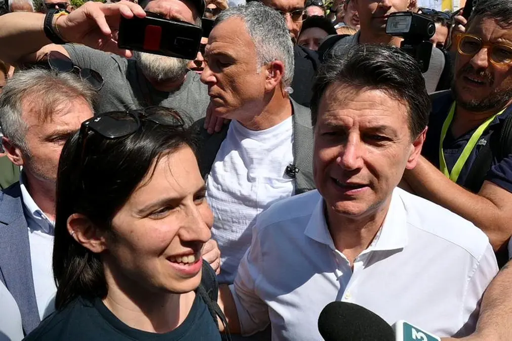 Elly Schlein e Giuseppe Conte alla manifestazione del Movimento Cinque Stelle