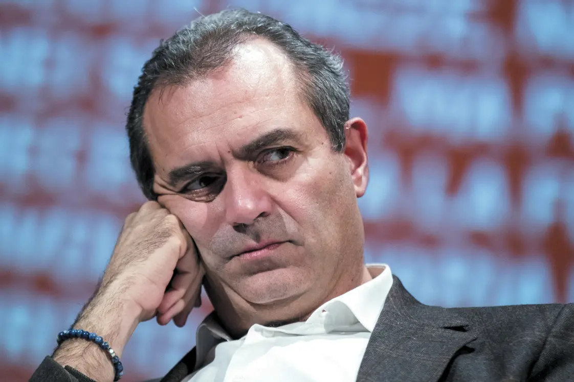 De Magistris